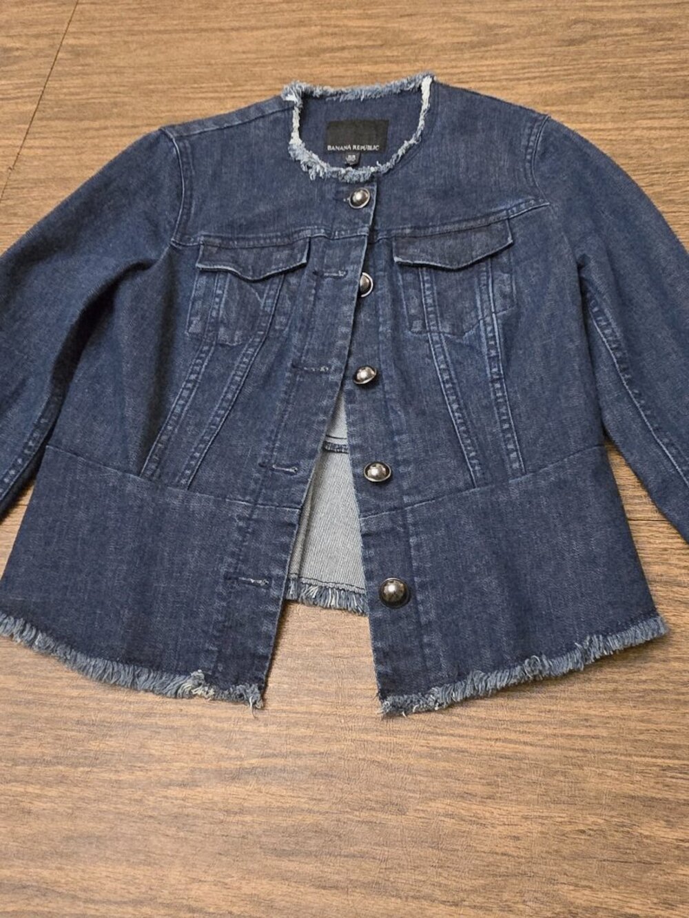 BANANA REPUBLIC Women's Denim Peplum Jacket w/Frayed Neckline - Size XS/TP